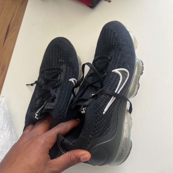 Vapor maxes